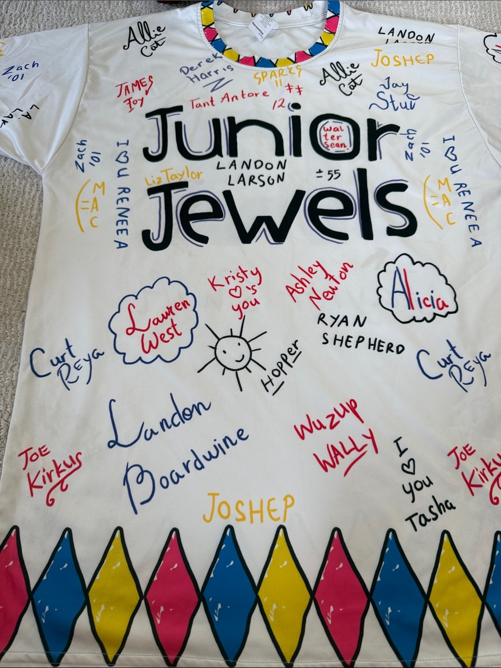 Junior Jewles Taylor swift  Tee M